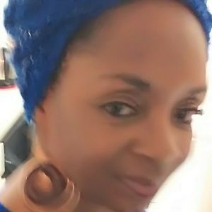 Meet your Posher, Renee